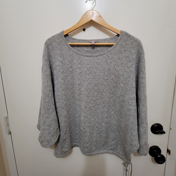 J. Jill Cashmere Gray Scoop Neck Sweater. Textured. Size Large. - Picture 1 of 8